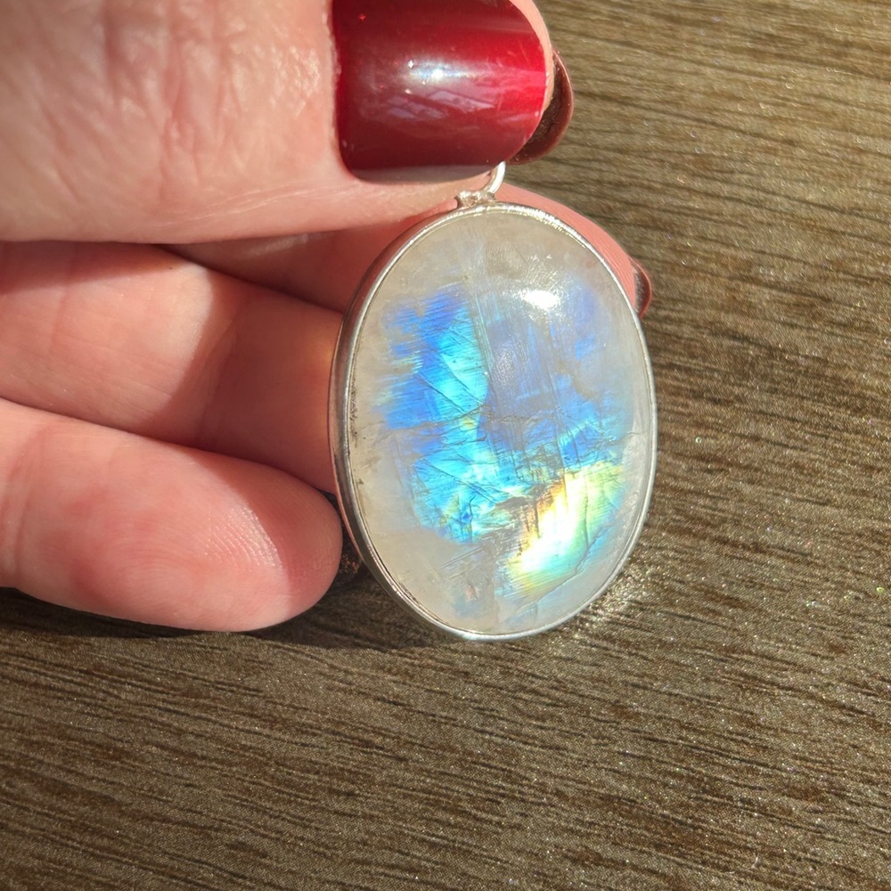 925 Sterling Silver Rainbow Moonstone Flash Pendant